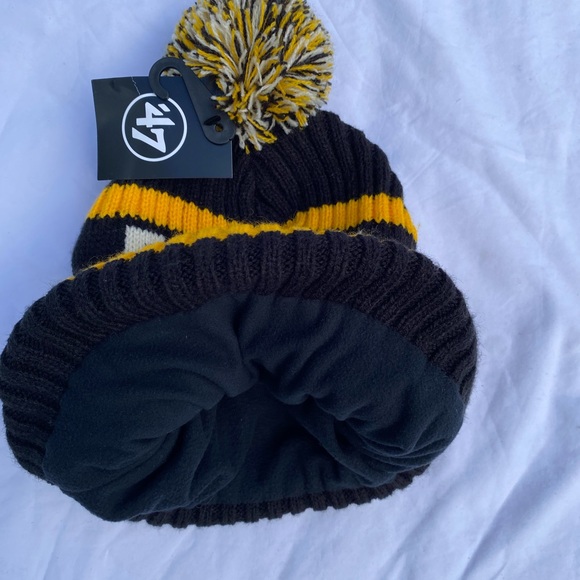 🎉HP🎉NEW BRUINS CUFF KNIT HAT BERING 47 Pom Embroidered B Microfleece one size - Picture 6 of 8